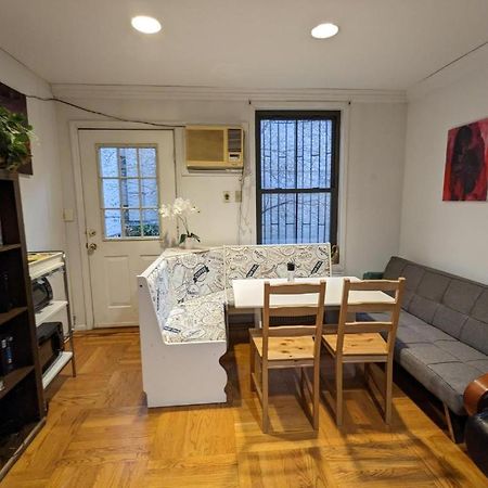 ニューヨークFawlty Towers In Williamsburgアパートメント エクステリア 写真